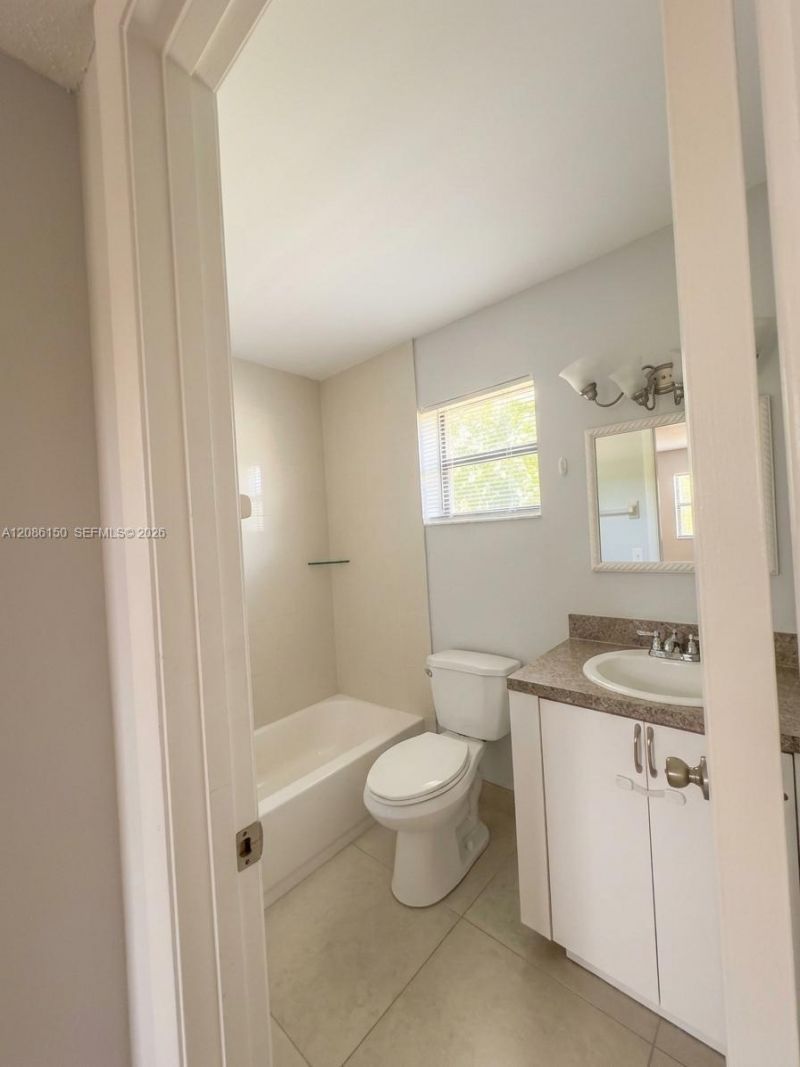 3679 Cocoplum Cir, Unit 3528, Coconut Creek, FL 33063 Photo