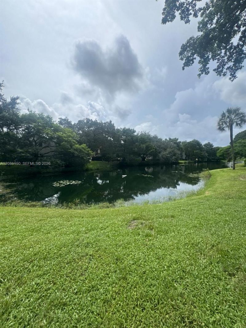 3679 Cocoplum Cir, Unit 3528, Coconut Creek, FL 33063 Photo