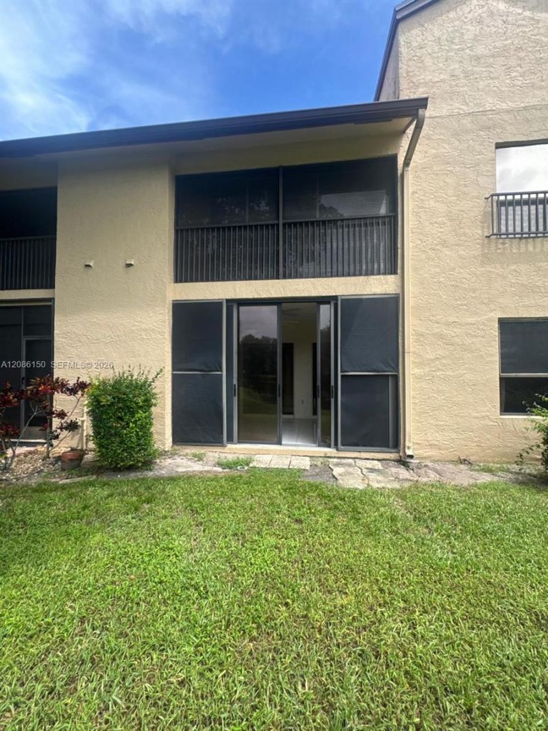 3679 Cocoplum Cir, Unit 3528, Coconut Creek, FL 33063 Photo