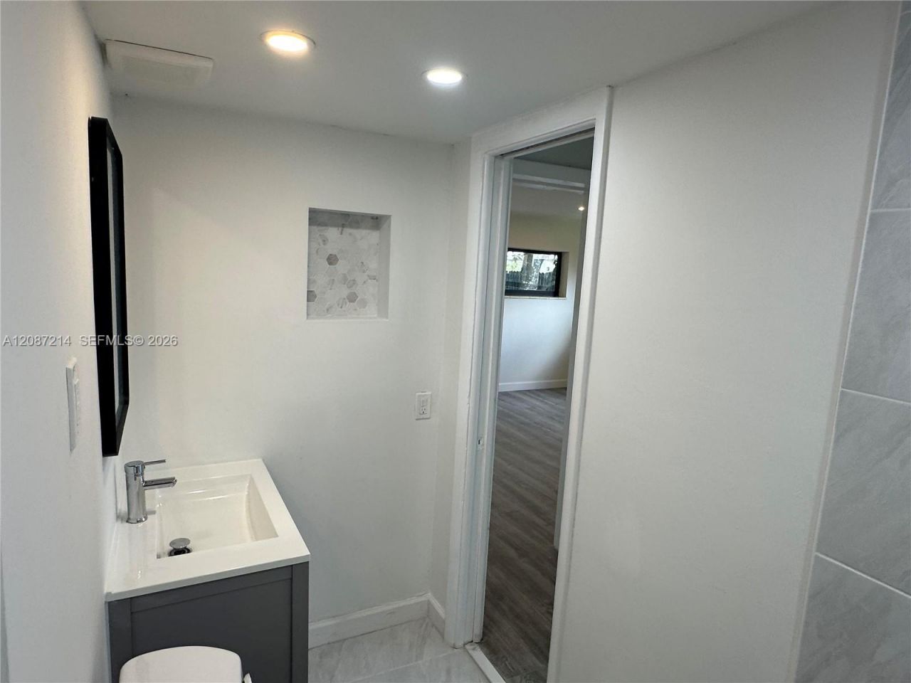 2025 NW 191st St, Miami Gardens, FL 33056 Photo