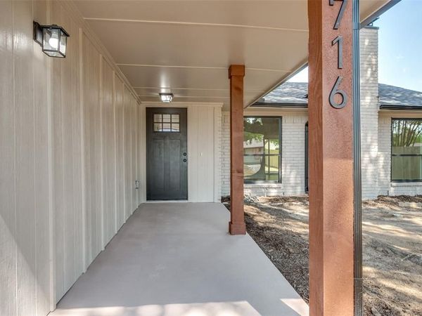 1716 Creek Ridge Court, Irving, TX 75060