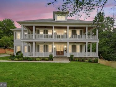 3400 SAYLOR PLACE, ALEXANDRIA, VA 22304