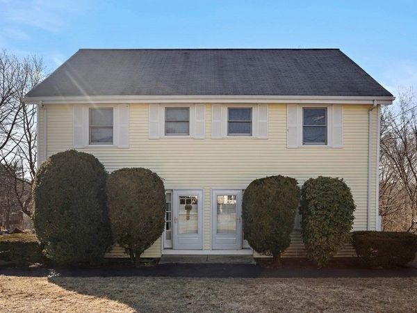 52 Sheridan Circle, Unit 52, Winchester, MA 01890