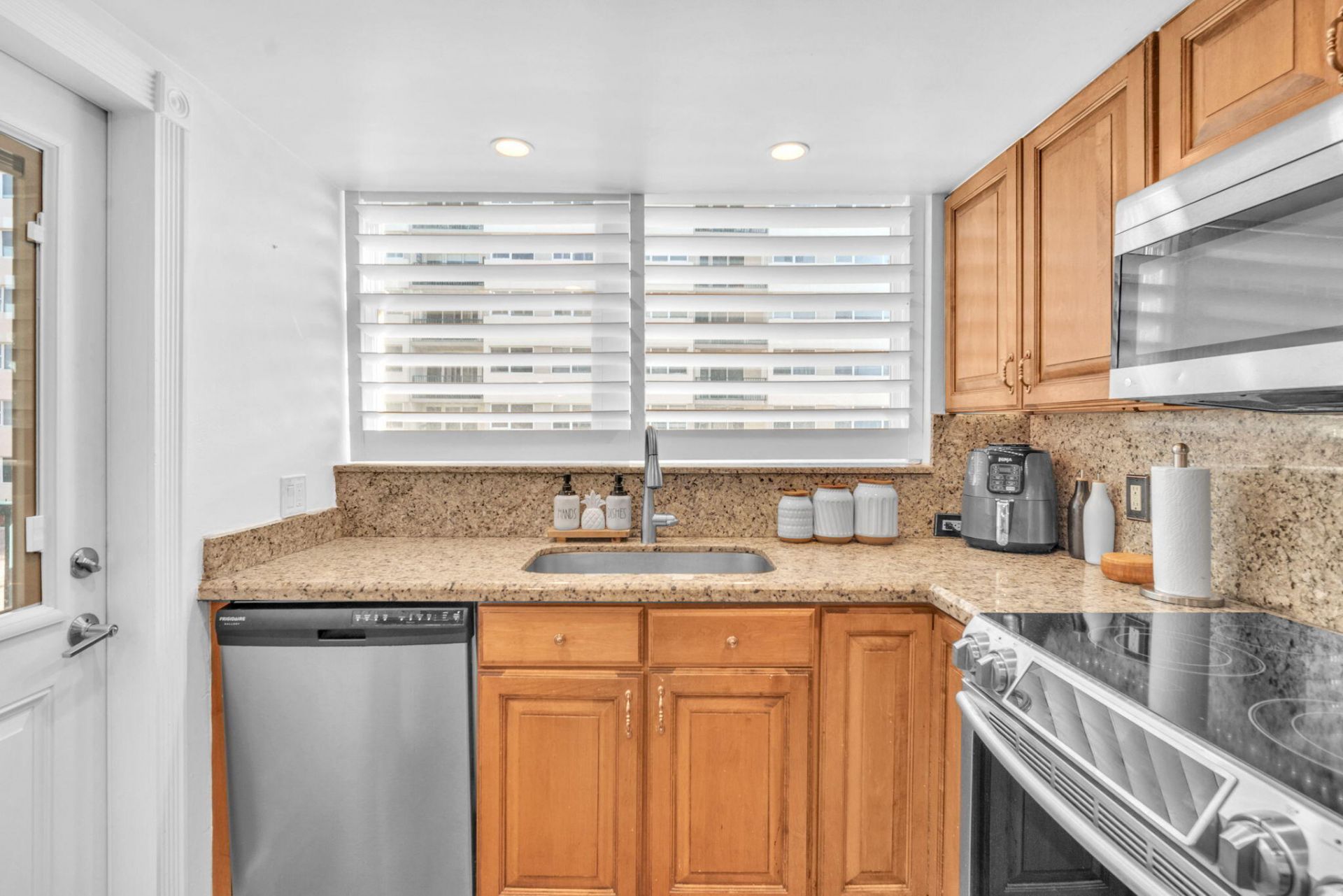 1239 Hillsboro Mile, Unit 202, Hillsboro Beach, FL 33062 Photo