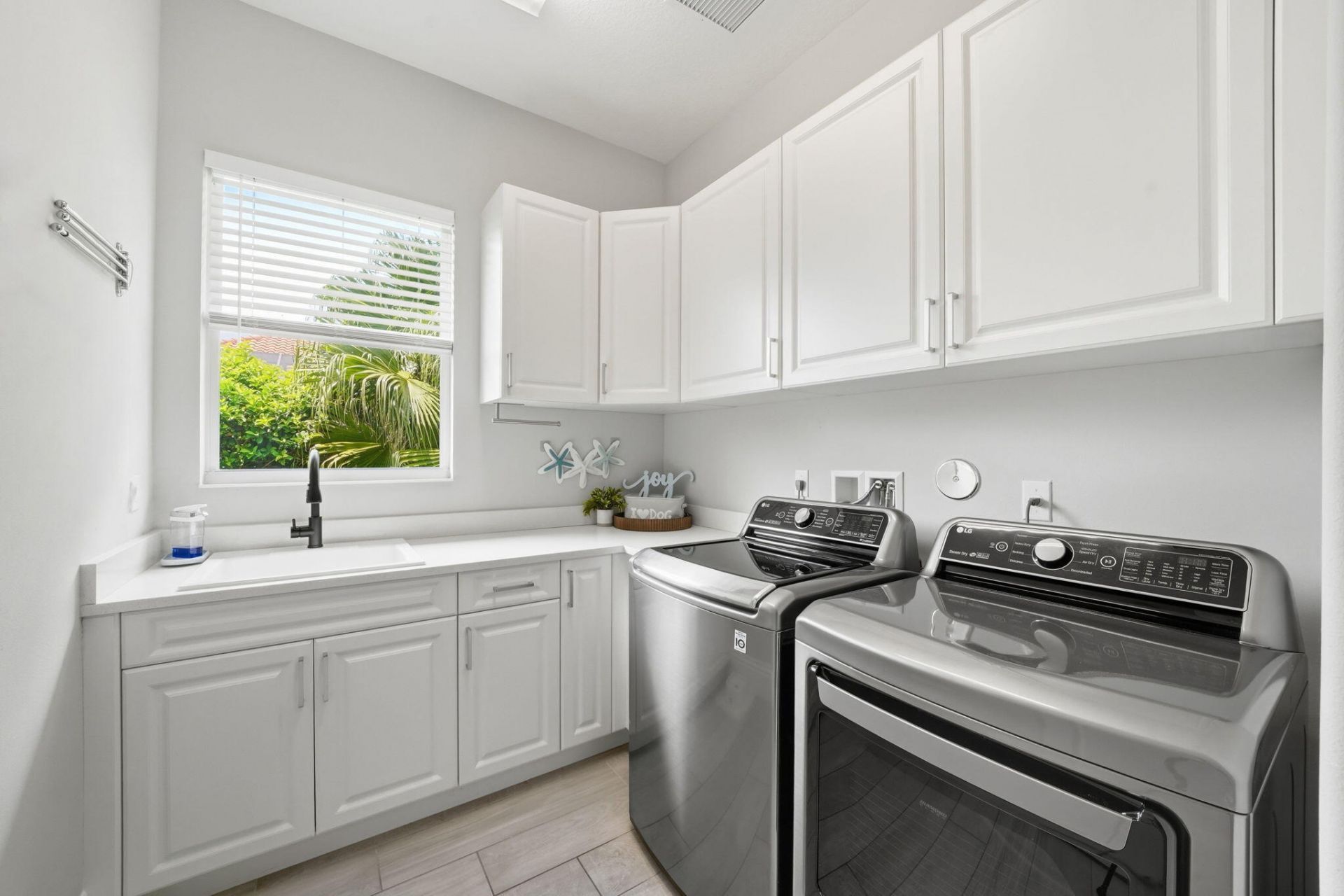 413 Jacqueline Way Sw, Vero Beach, FL 32968 Photo
