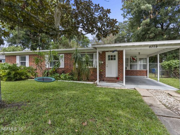 5779 LAKE LUCINA Drive N, Jacksonville, FL 32211