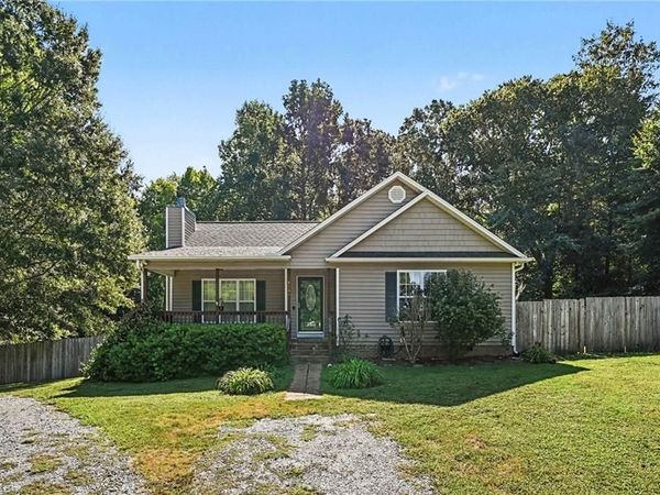 4141 Whispering Oaks Court, Graham, NC 27253