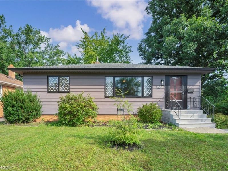 14813 Wheeler Road, Maple Heights, OH 44137 Photo 2