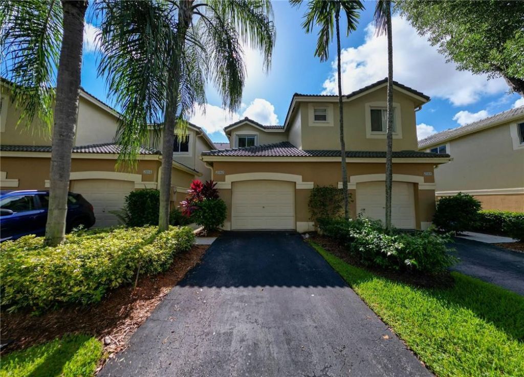 2092 Pasa Verde Lane, Unit 2092, Weston, FL 33327 Photo