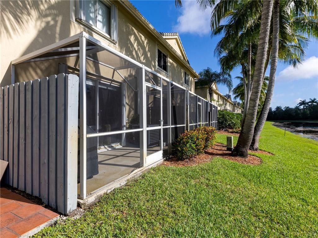 2092 Pasa Verde Lane, Unit 2092, Weston, FL 33327 Photo