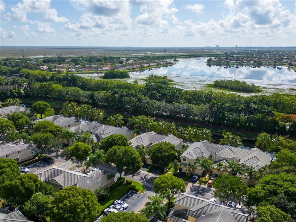 2092 Pasa Verde Lane, Unit 2092, Weston, FL 33327 Photo