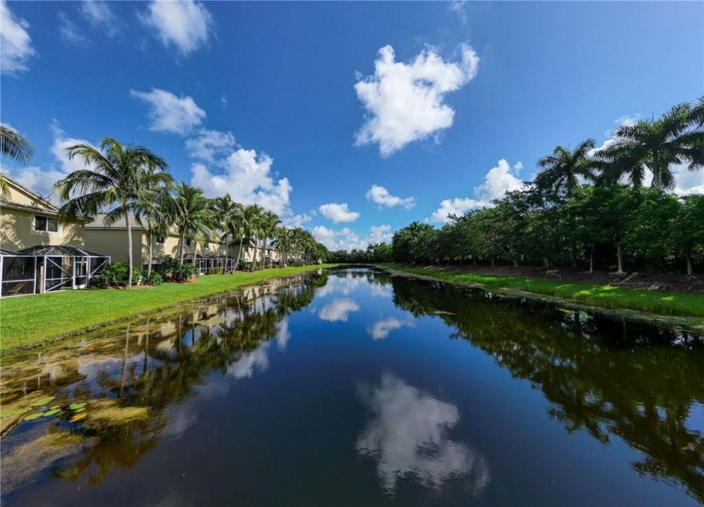 2092 Pasa Verde Lane, Unit 2092, Weston, FL 33327 Photo