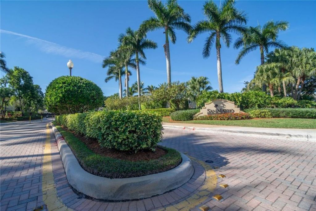 2092 Pasa Verde Lane, Unit 2092, Weston, FL 33327 Photo