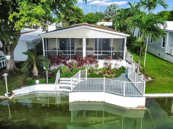 5420 Lagoon Drive, Fort Lauderdale, FL 33312