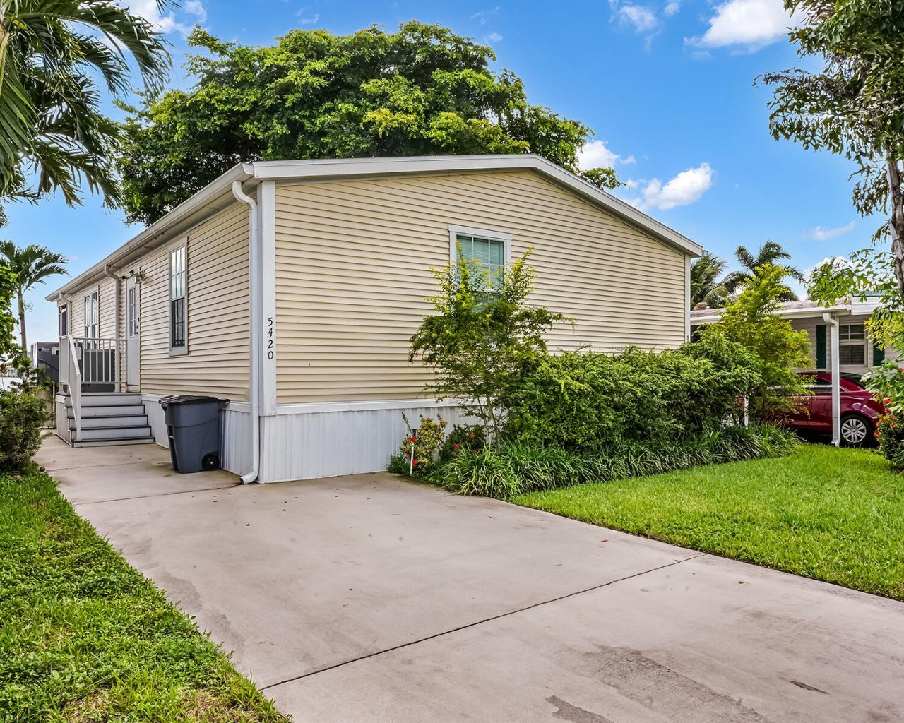 5420 Lagoon Drive, Fort Lauderdale, FL 33312 Photo