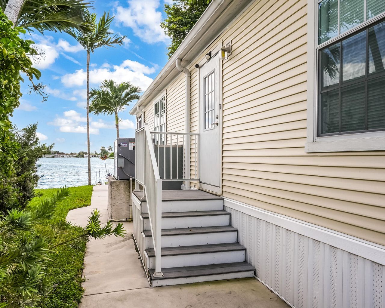 5420 Lagoon Drive, Fort Lauderdale, FL 33312 Photo