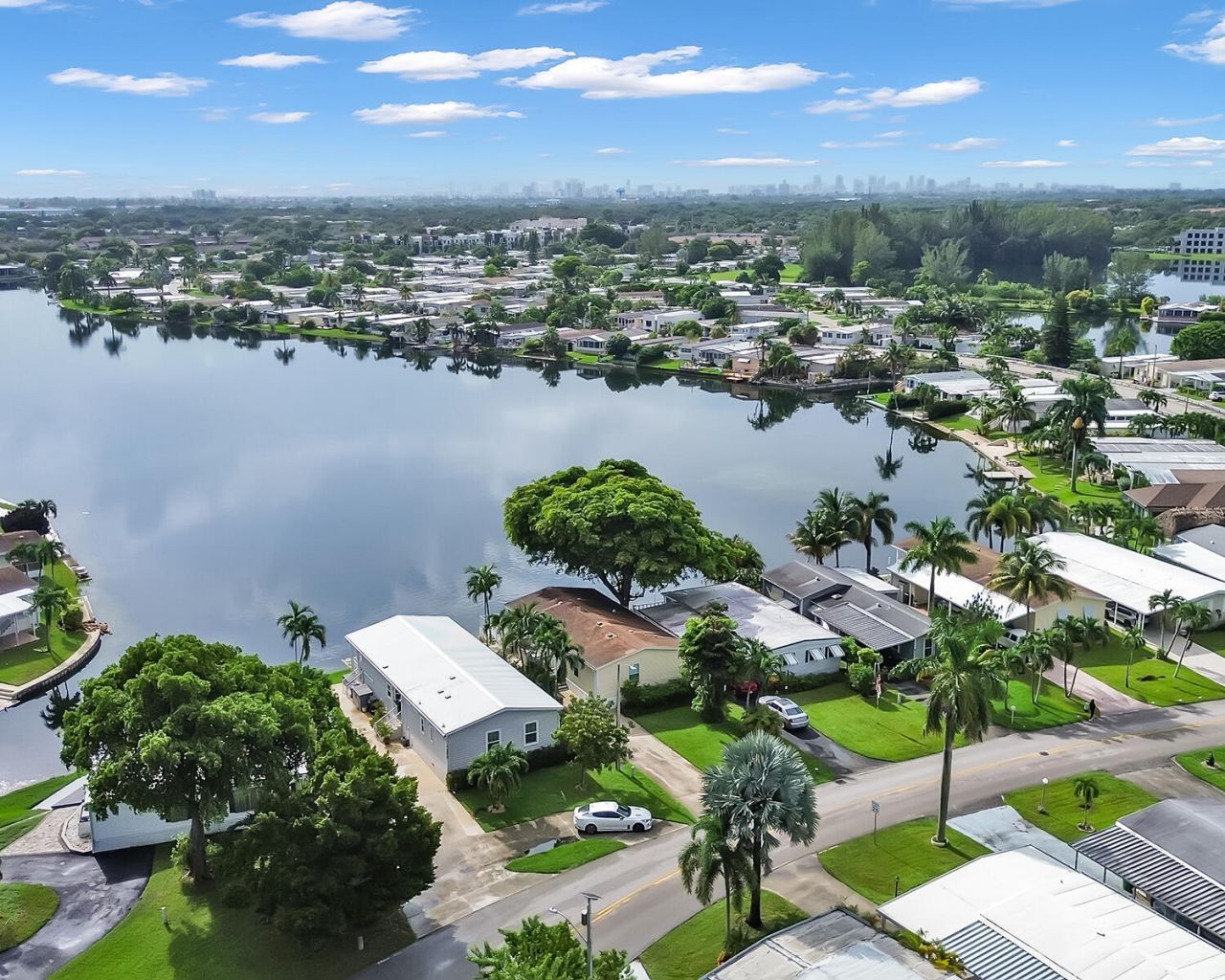 5420 Lagoon Drive, Fort Lauderdale, FL 33312 Photo