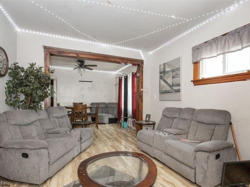 2831 E 124th Street, Cleveland, OH 44120 Photo 2