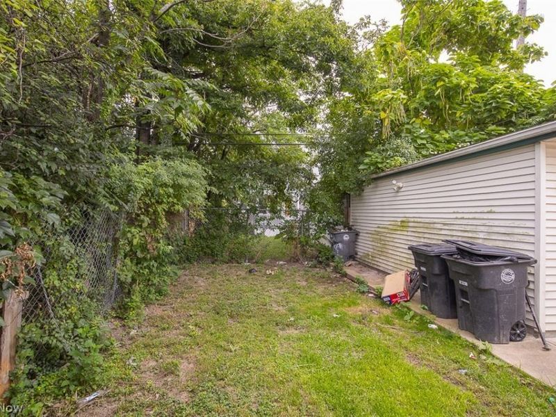 2831 E 124th Street, Cleveland, OH 44120 Photo 37