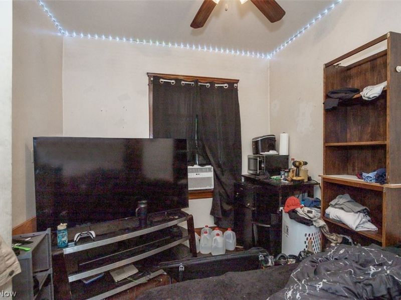 2831 E 124th Street, Cleveland, OH 44120 Photo 8