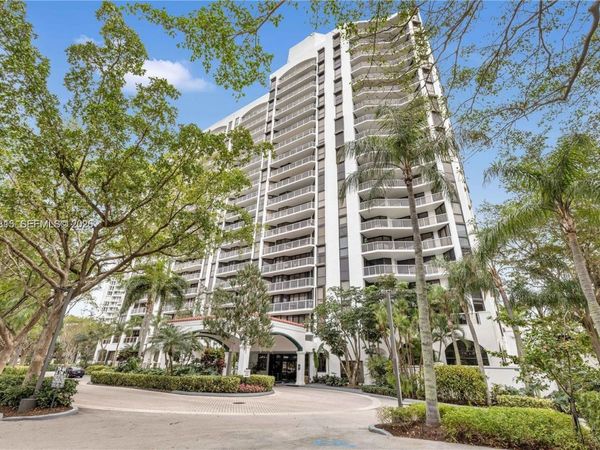 3640 Yacht Club Dr, Unit 503, Aventura, FL 33180