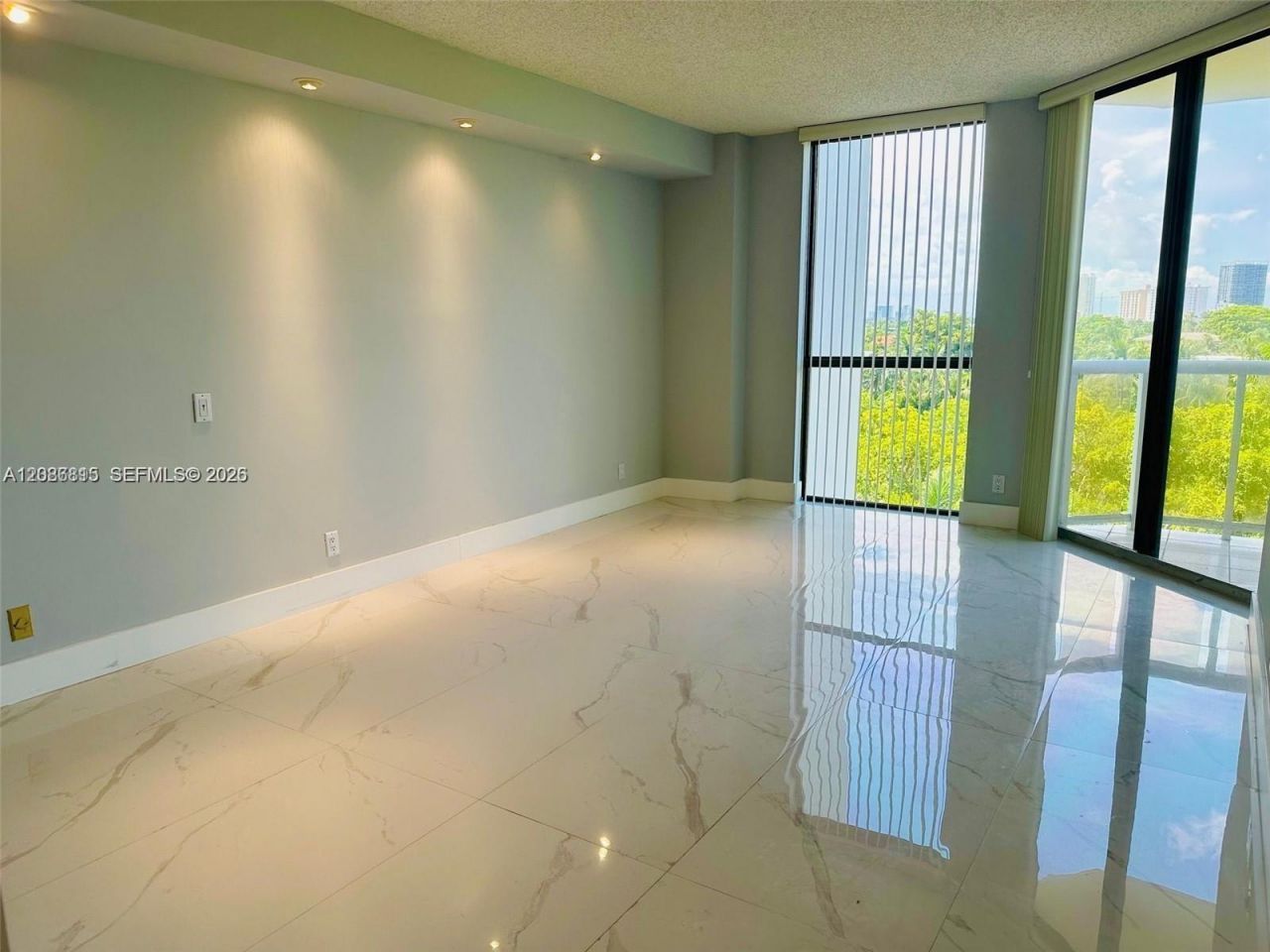 3640 Yacht Club Dr, Unit 503, Aventura, FL 33180 Photo