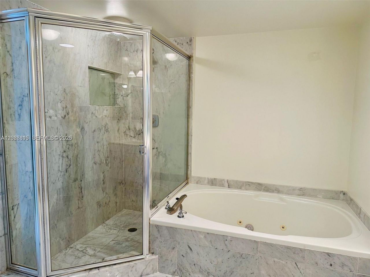 3640 Yacht Club Dr, Unit 503, Aventura, FL 33180 Photo