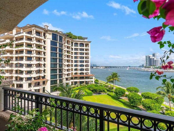 7052 Fisher Island Dr, Unit 7052, Miami Beach, FL 33109