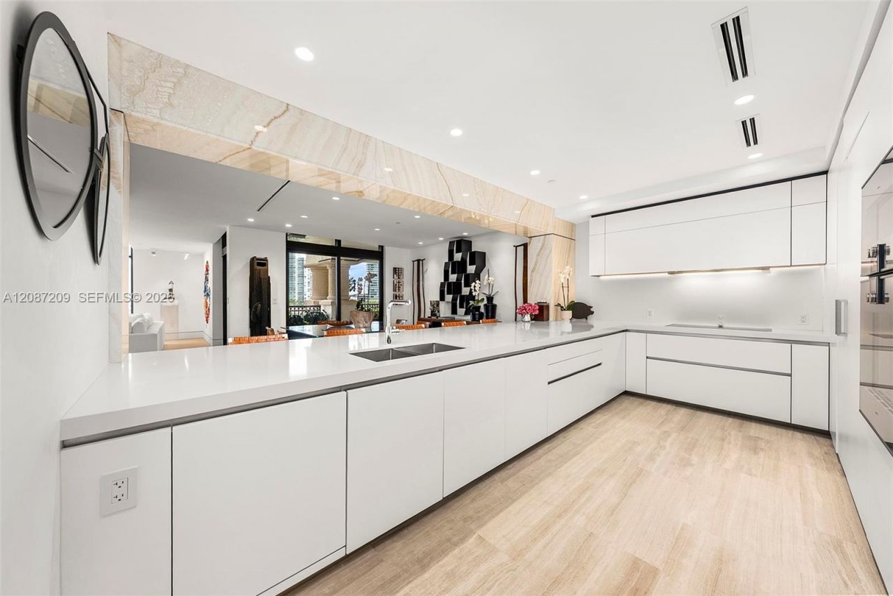 7052 Fisher Island Dr, Unit 7052, Miami Beach, FL 33109 Photo