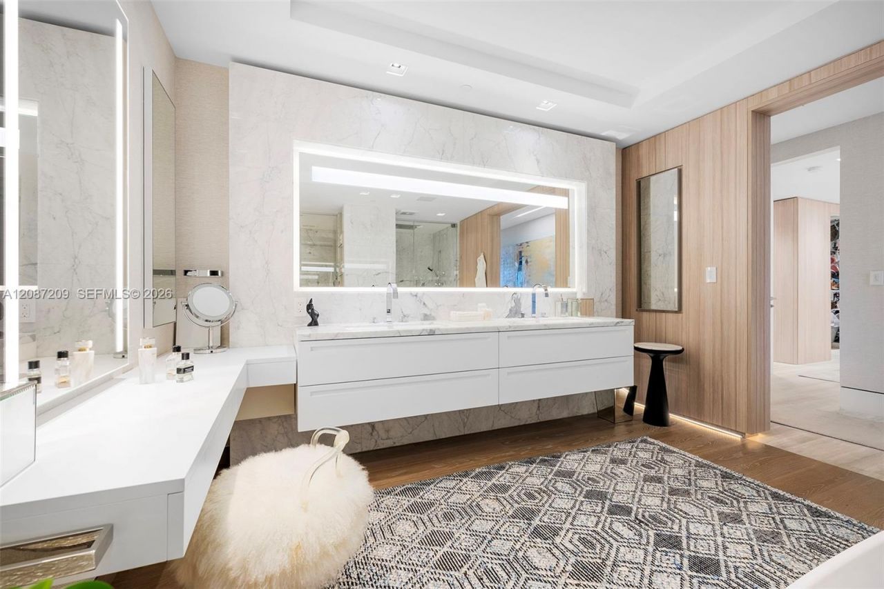 7052 Fisher Island Dr, Unit 7052, Miami Beach, FL 33109 Photo