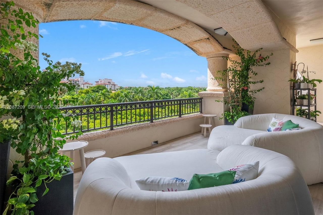 7052 Fisher Island Dr, Unit 7052, Miami Beach, FL 33109 Photo