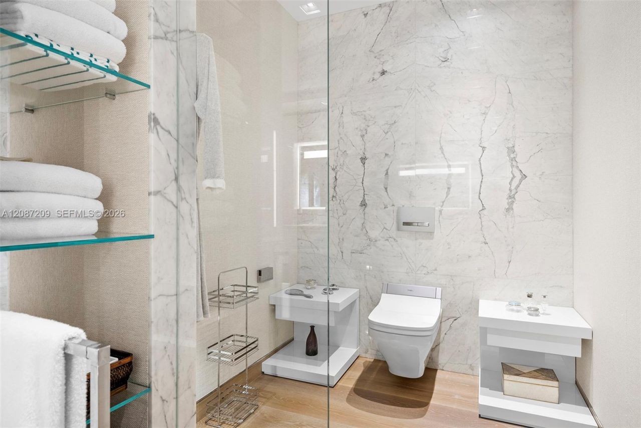 7052 Fisher Island Dr, Unit 7052, Miami Beach, FL 33109 Photo