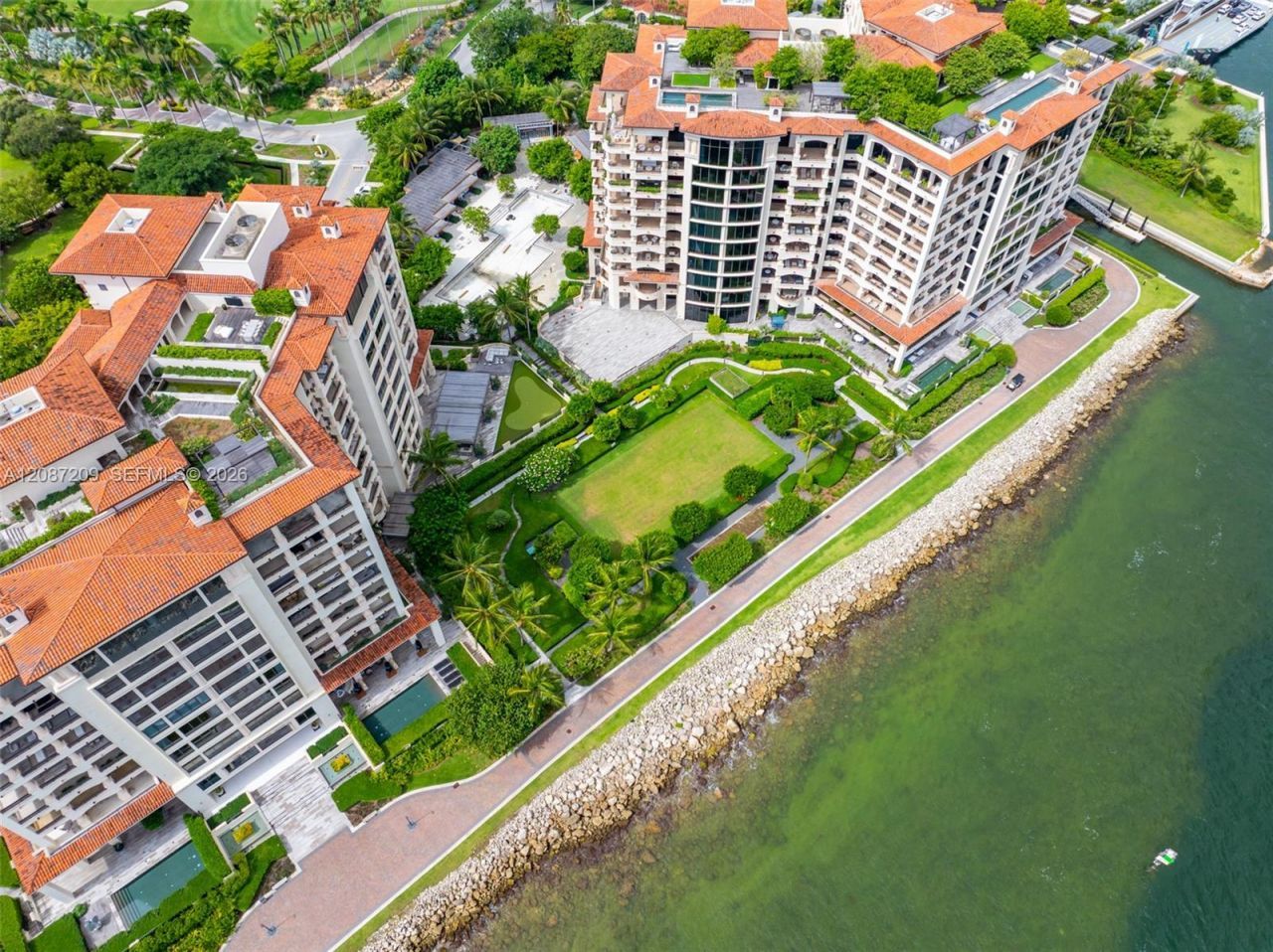 7052 Fisher Island Dr, Unit 7052, Miami Beach, FL 33109 Photo