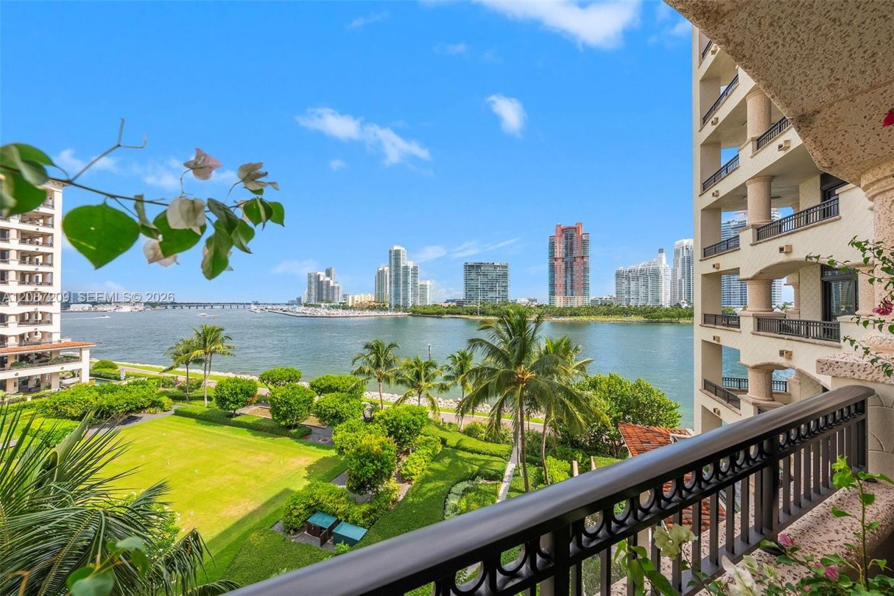 7052 Fisher Island Dr, Unit 7052, Miami Beach, FL 33109 Photo