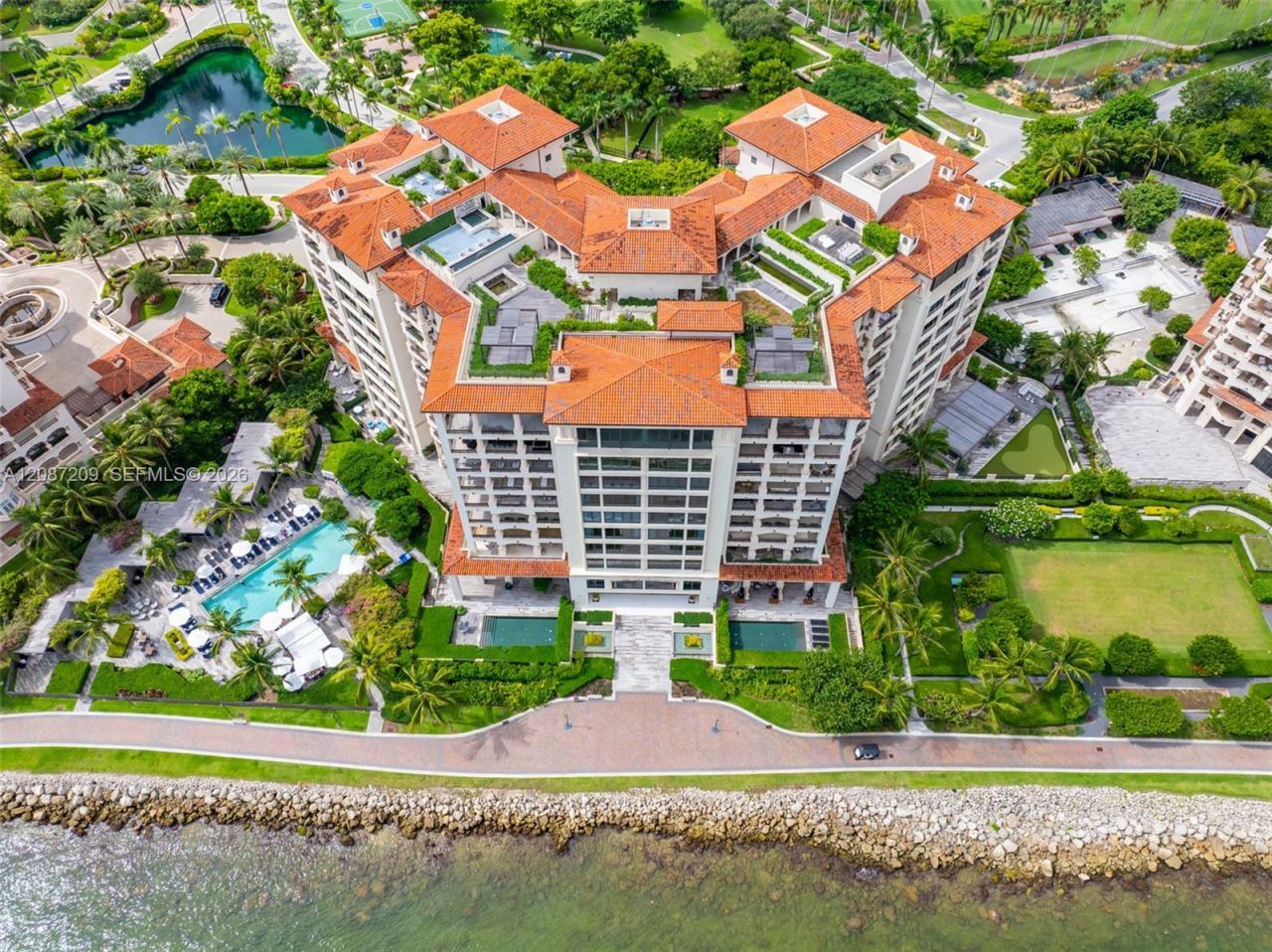 7052 Fisher Island Dr, Unit 7052, Miami Beach, FL 33109 Photo