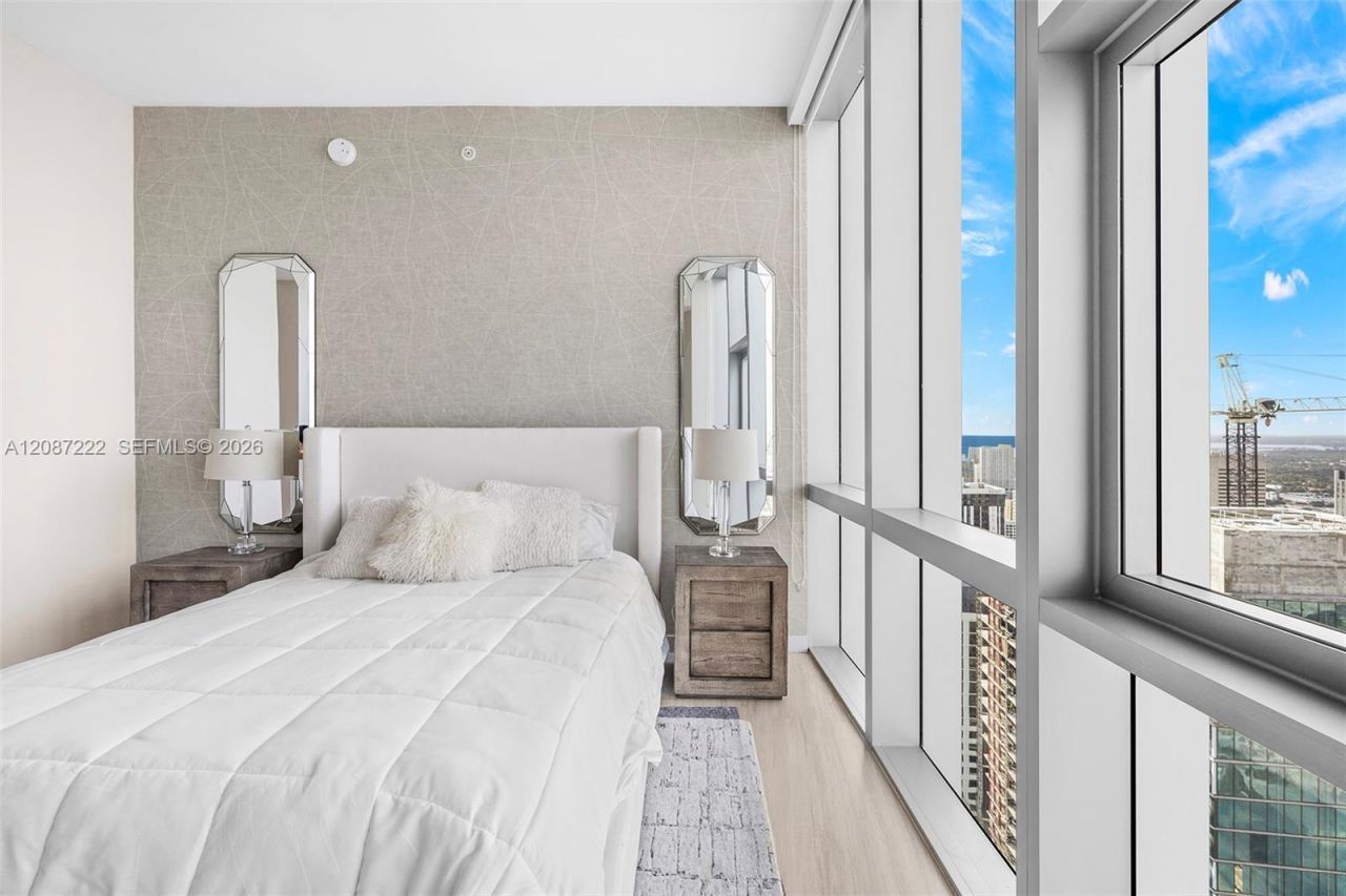 851 NE 1st Ave, Unit 5312, Miami, FL 33132 Photo