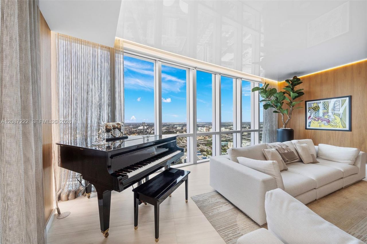 851 NE 1st Ave, Unit 5312, Miami, FL 33132 Photo