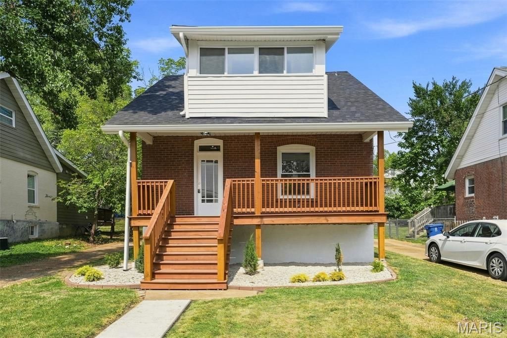 7269 Zephyr Place , Saint Louis, MO 63143 Main Photo