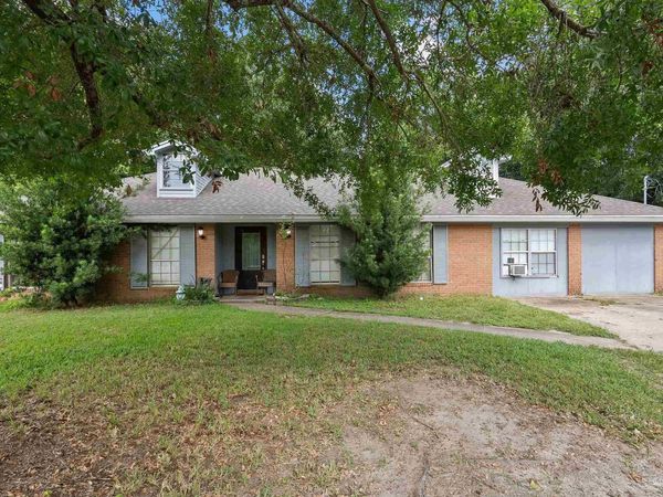1080 Farmington Rd, Pensacola, FL 32504