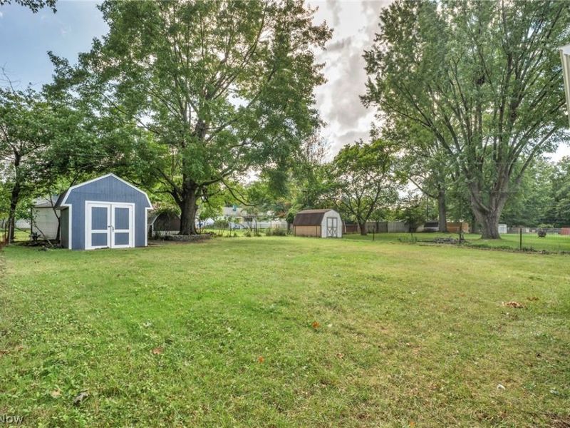 9019 Newkirk Drive, Parma Heights, OH 44130 Photo 17