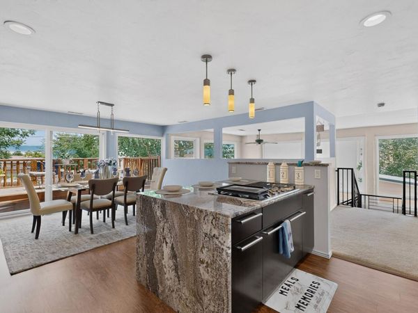 4809 14th Street NW, Albuquerque, NM 87107