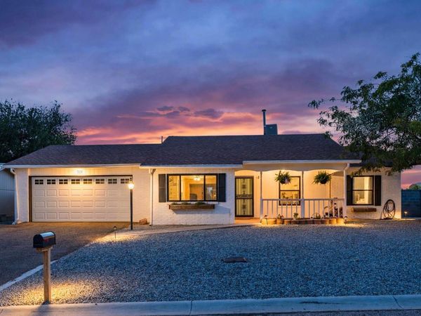 501 Campfire Road SE, Rio Rancho, NM 87124