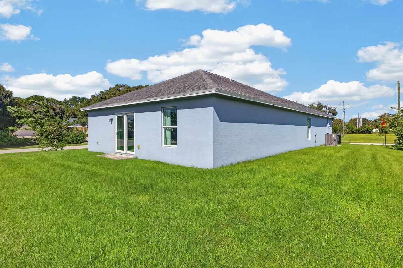 1974 SE Gena Road, Port Saint Lucie, FL 34952 Photo