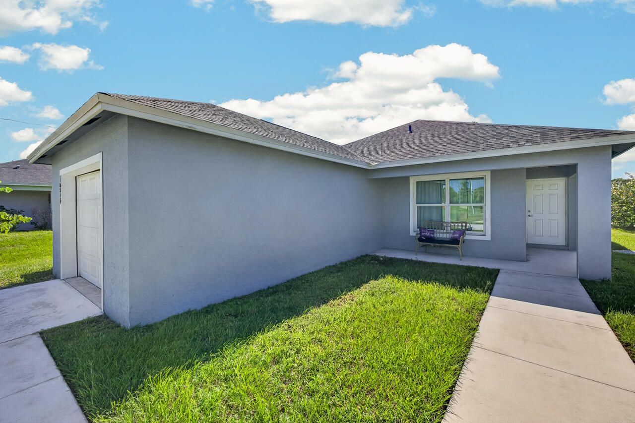 1974 SE Gena Road, Port Saint Lucie, FL 34952 Photo