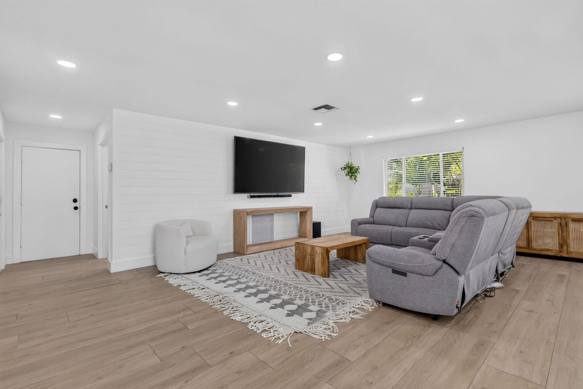 617 Heron Drive, Delray Beach, FL 33444 Photo