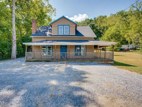 1704 State Line Road, Elizabethton, TN 37643
