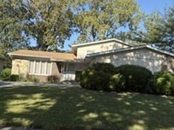 22520 Pleasant Drive, Richton Park, IL 60471
