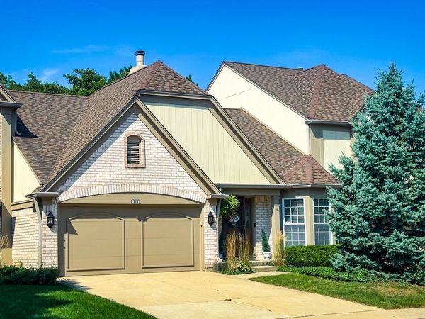 714 Alsace Circle , Buffalo Grove, IL 60089