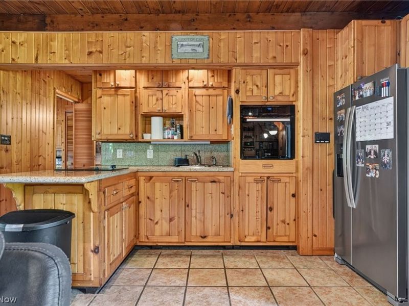 555 W River View Drive, Austinburg, OH 44010 Photo 12