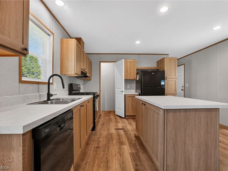 3583 Austin, Unit 12, Geneva, OH 44041 Photo 22